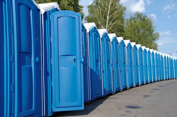 Best Portable restroom trailer rental  in Hanley Hills, MO